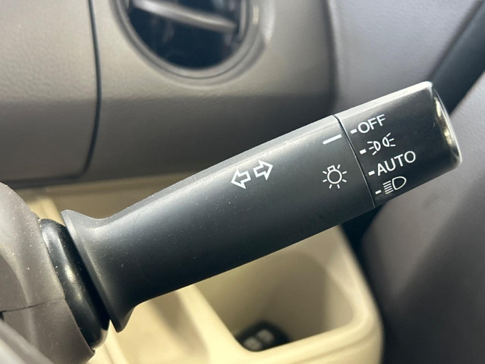 2018 Honda N-BOX DBA-JF3 (UW-6a3210345895d)[8]
