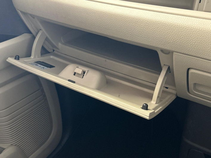 2018 Honda N-BOX DBA-JF3 (UW-6a3210345895d)[11]