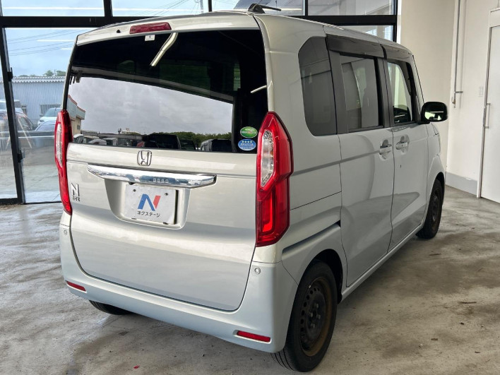 2018 Honda N-BOX DBA-JF3 (UW-6a3210345895d)[23]