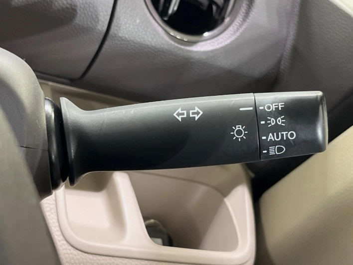 2019 Honda N-BOX DBA-JF3 (UW-6a321035b728e)[28]