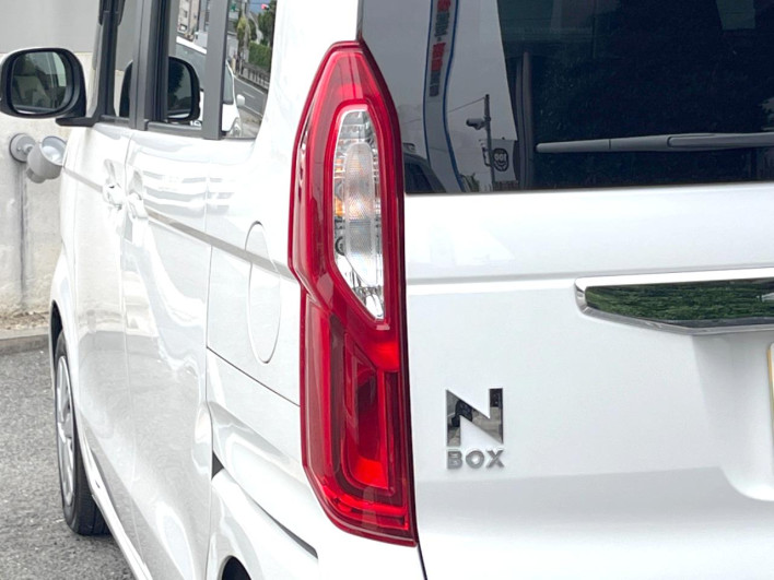 2019 Honda N-BOX DBA-JF3 (UW-6a321036e082b)[19]