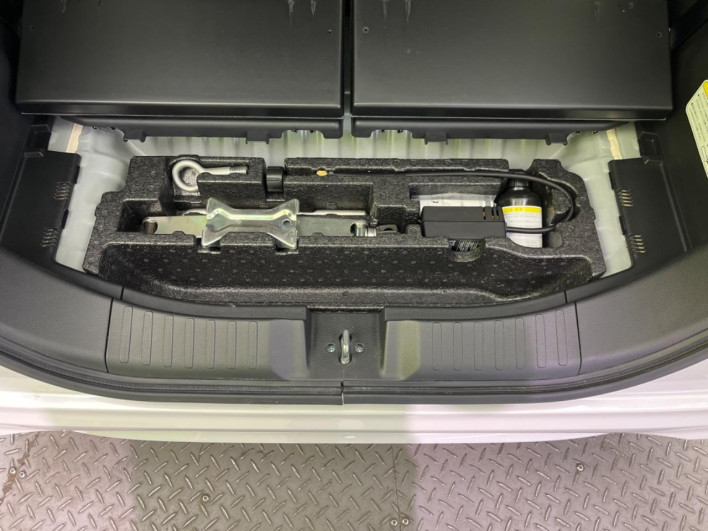 2019 Honda N-BOX CUSTOM 6BA-JF3 (UW-6a321037dbdee)[19]