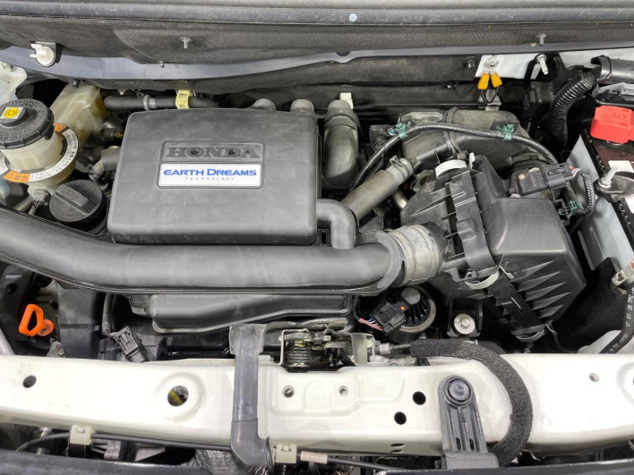 2020 Honda N-BOX CUSTOM 6BA-JF3 (UW-6a321038e0d40)[22]