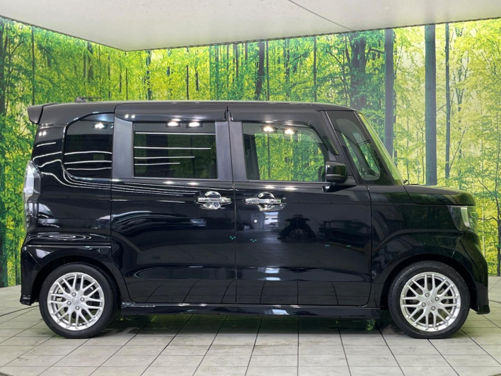 2022 Honda N-BOX CUSTOM 6BA-JF3 (UW-6a32103c2efe0)[7]