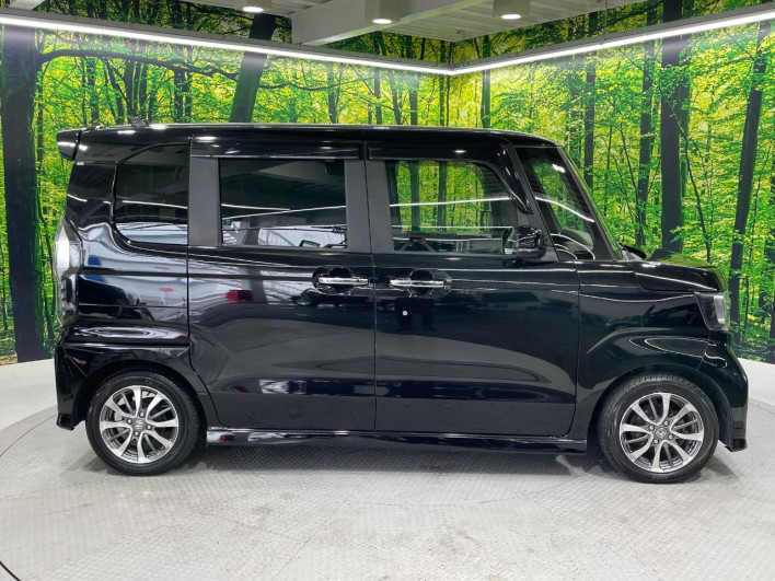 2021 Honda N-BOX CUSTOM 6BA-JF3 (UW-6a321041000ea)[19]