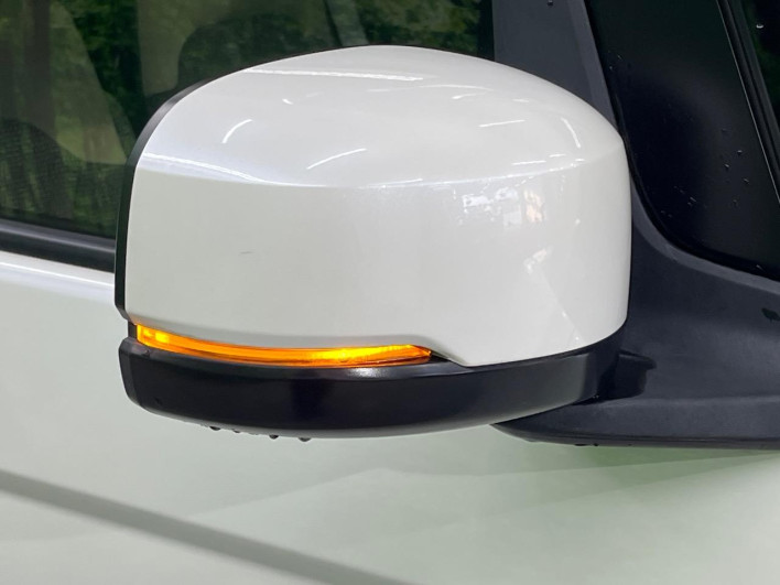 2017 Honda N-BOX DBA-JF4 (UW-6a3210477e1ae)[16]