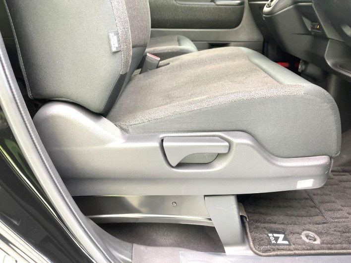 2025 Honda N-BOX CUSTOM 6BA-JF5 (UW-6a32104c54027)[18]