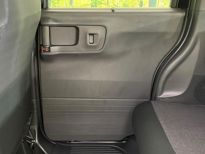 2026 Honda N-BOX CUSTOM 6BA-JF5 (UW-6a32104d30a95)[27]