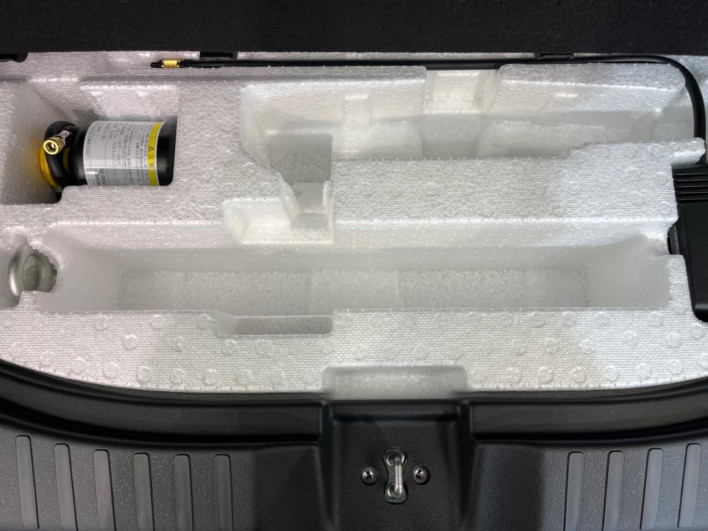 2026 Honda N-BOX CUSTOM 6BA-JF5 (UW-6a32105030b6c)[24]