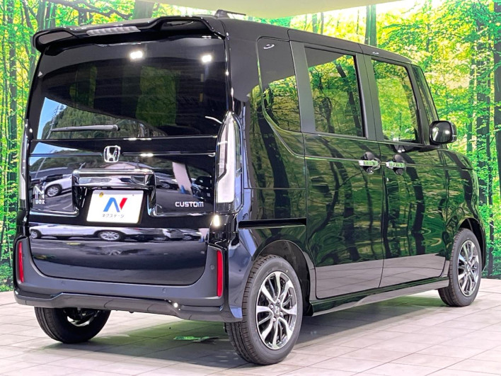 2026 Honda N-BOX CUSTOM 6BA-JF5 (UW-6a32105129d8d)[16]