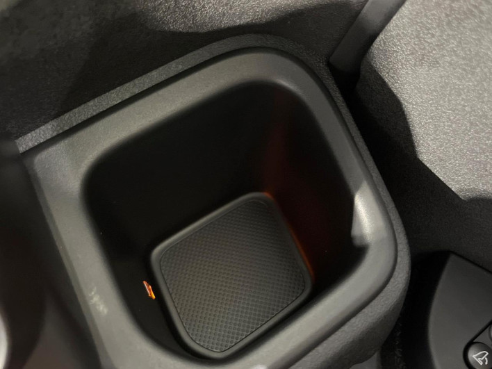 2026 Honda N-BOX CUSTOM 6BA-JF5 (UW-6a32105129d8d)[29]