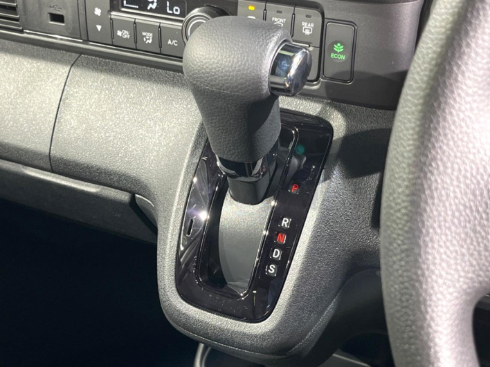 2026 Honda N-BOX CUSTOM 6BA-JF5 (UW-6a3210513430b)[16]