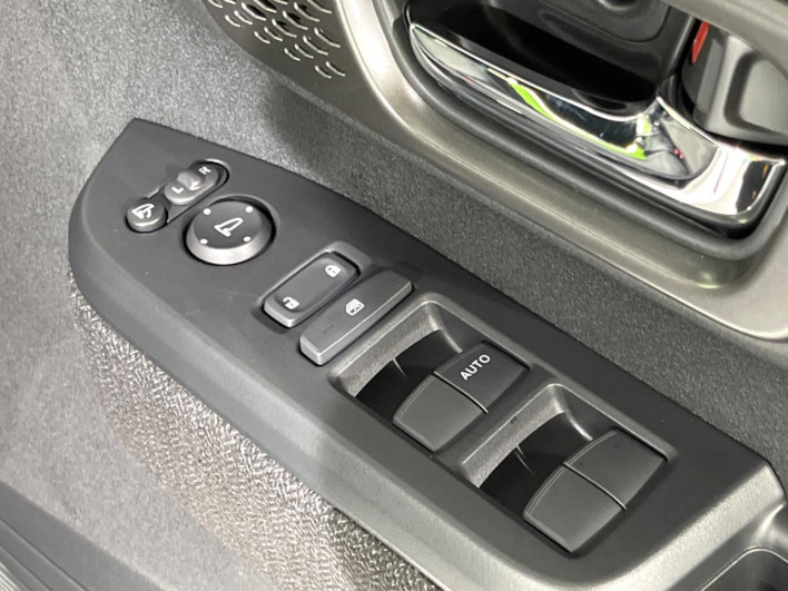 2026 Honda N-BOX CUSTOM 6BA-JF5 (UW-6a3210513430b)[7]