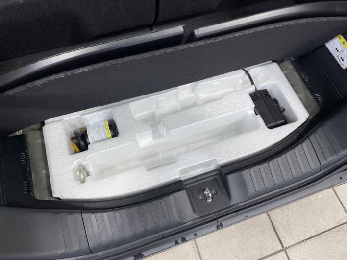 2023 Honda N-BOX CUSTOM 6BA-JF5 (UW-6a32105558043)[17]