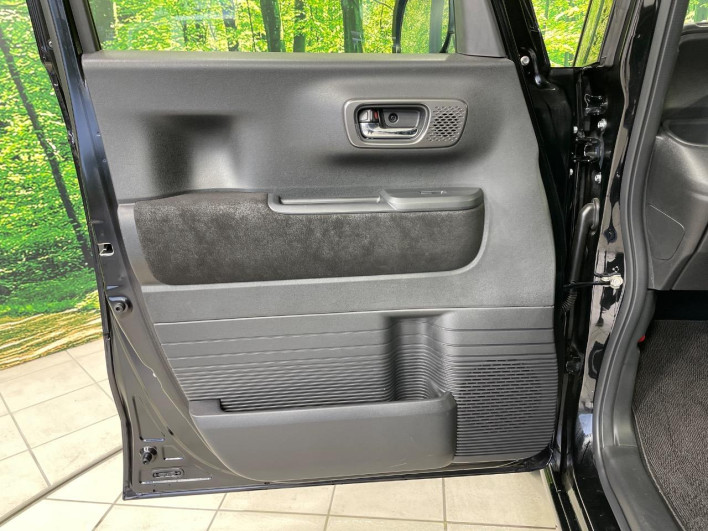 2023 Honda N-BOX CUSTOM 6BA-JF5 (UW-6a32105558043)[14]
