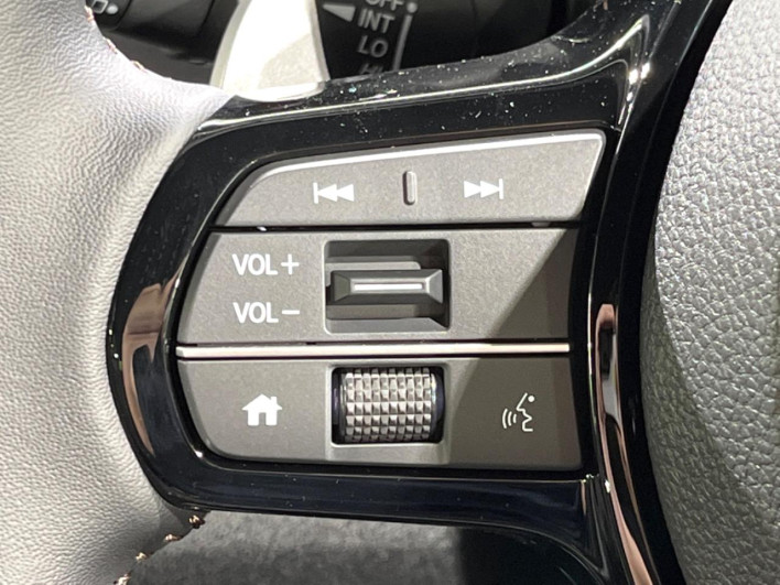 2026 Honda N-BOX CUSTOM 6BA-JF5 (UW-6a32105720c73)[13]