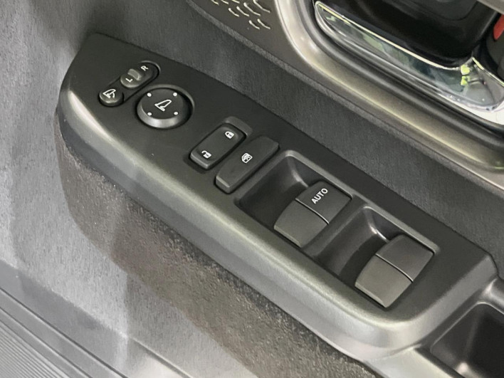 2026 Honda N-BOX CUSTOM 6BA-JF5 (UW-6a3210572762a)[20]