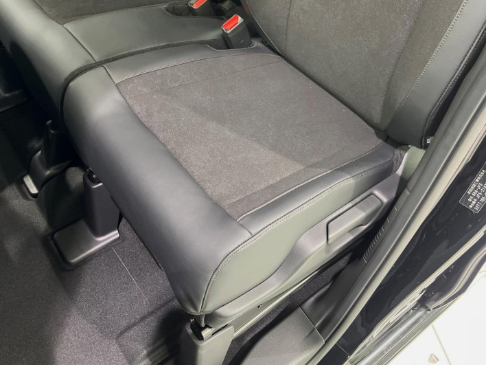 2026 Honda N-BOX CUSTOM 6BA-JF5 (UW-6a3210572762a)[13]
