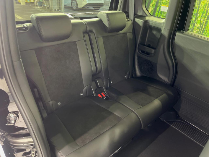 2026 Honda N-BOX CUSTOM 6BA-JF5 (UW-6a3210572762a)[18]