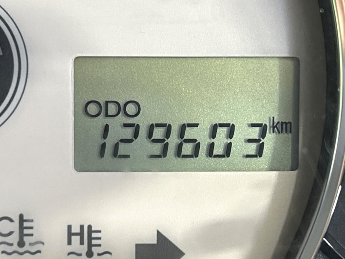 2014 Daihatsu Mira Cocoa DBA-L675S (UW-6a32107810678)[2]