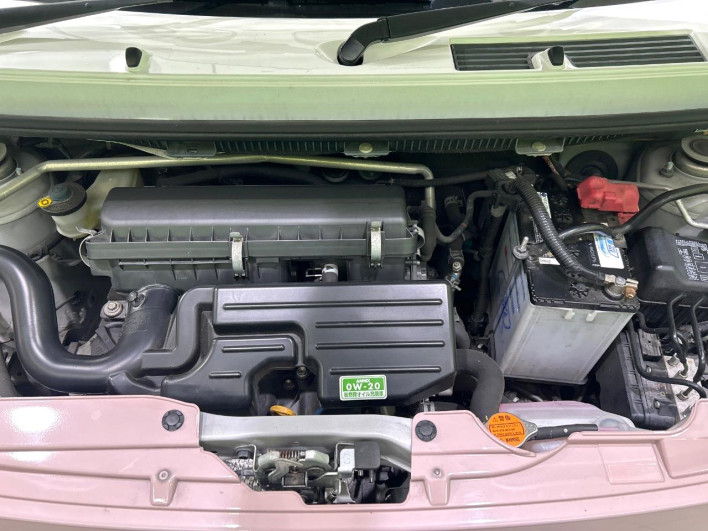 2014 Daihatsu Mira Cocoa DBA-L675S (UW-6a32107810678)[4]