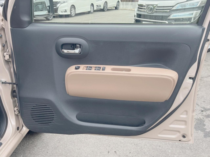 2016 Daihatsu Mira Cocoa DBA-L685S (UW-6a3210786b27a)[7]