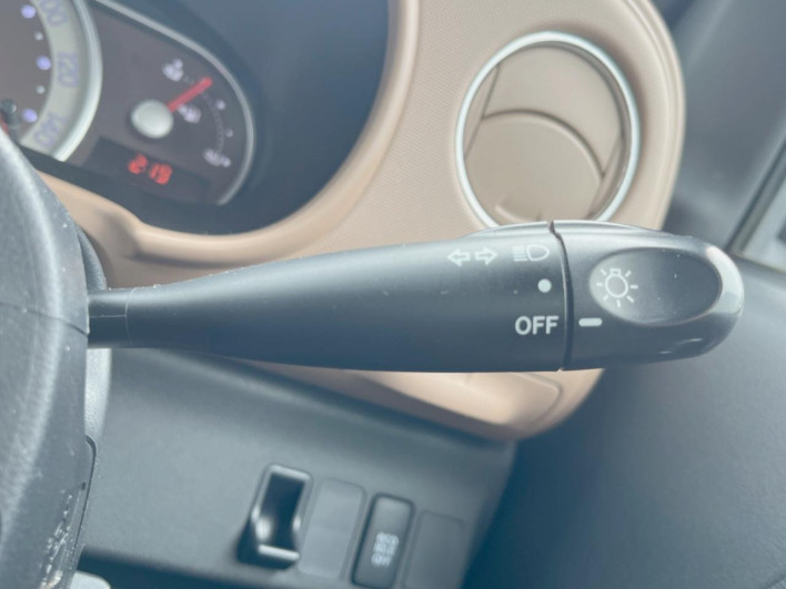2016 Daihatsu Mira Cocoa DBA-L685S (UW-6a3210786b27a)[28]