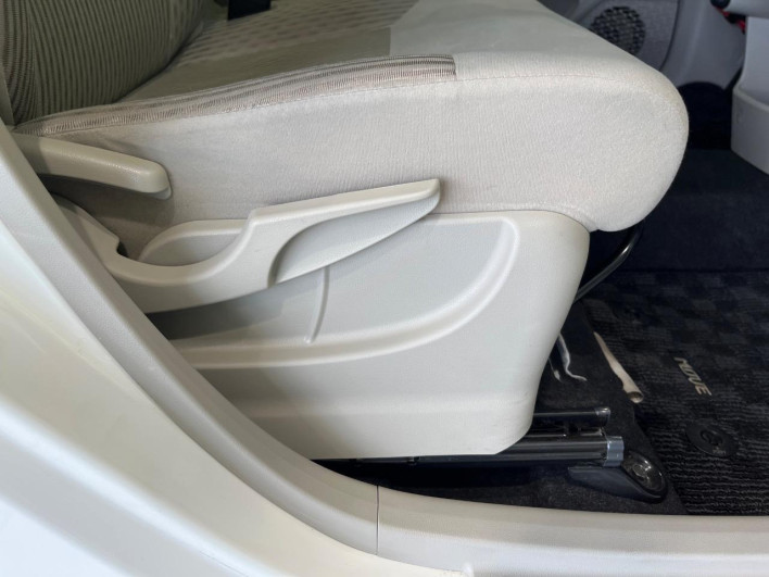 2016 Daihatsu Move DBA-LA160S (UW-6a32107b721e9)[21]