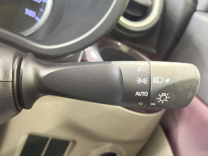 2015 Daihatsu Cast DBA-LA250S (UW-6a32107d80a75)[7]
