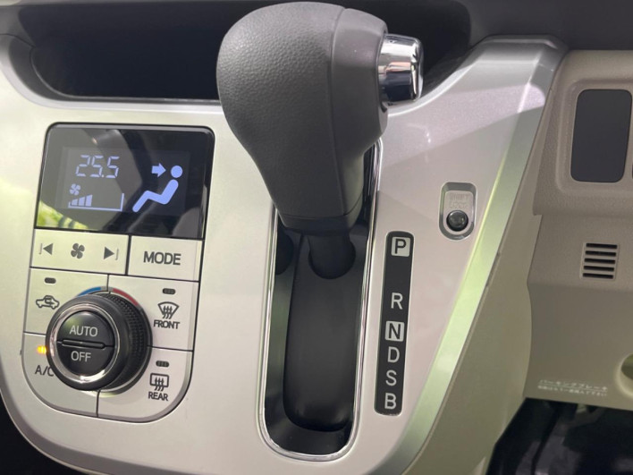 2016 Daihatsu Cast DBA-LA260S (UW-6a3210812b42c)[12]