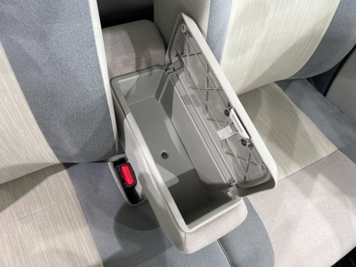 2016 Daihatsu Cast DBA-LA260S (UW-6a3210812b42c)[17]