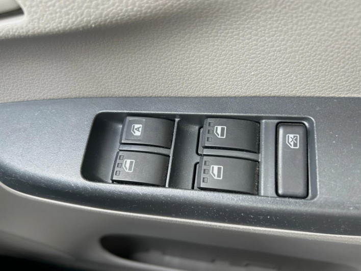 2015 Daihatsu Mirai Ease DBA-LA300S (UW-6a3210846609e)[10]