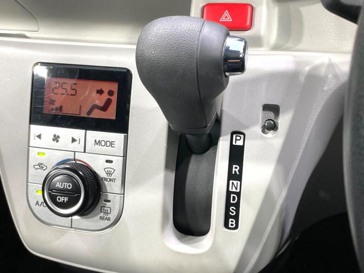 2017 Daihatsu Mirai Ease DBA-LA350S (UW-6a32108603d82)[23]