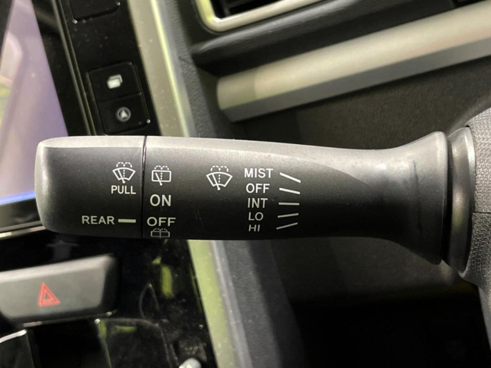 2013 Daihatsu Tanto DBA-LA600S (UW-6a32108ef12c6)[23]