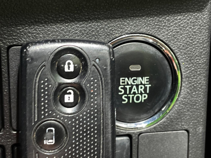 2013 Daihatsu Tanto DBA-LA600S (UW-6a32108ef12c6)[21]