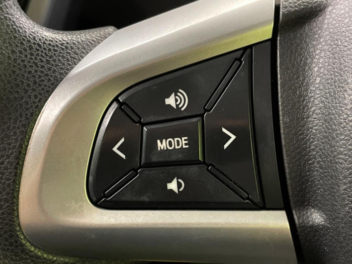 2013 Daihatsu Tanto DBA-LA600S (UW-6a32108ef12c6)[24]