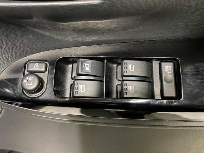 2013 Daihatsu Tanto DBA-LA600S (UW-6a32108ef12c6)[17]