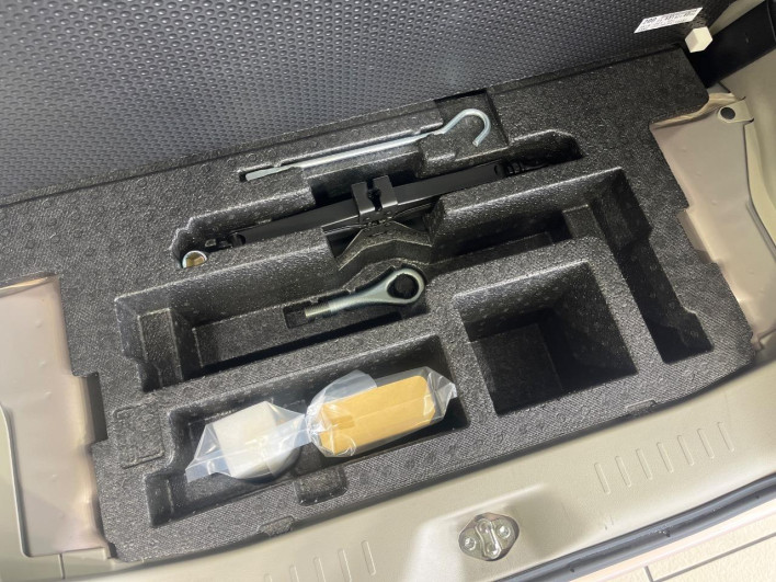 2019 Daihatsu Tanto DBA-LA600S (UW-6a3210945a1dc)[25]