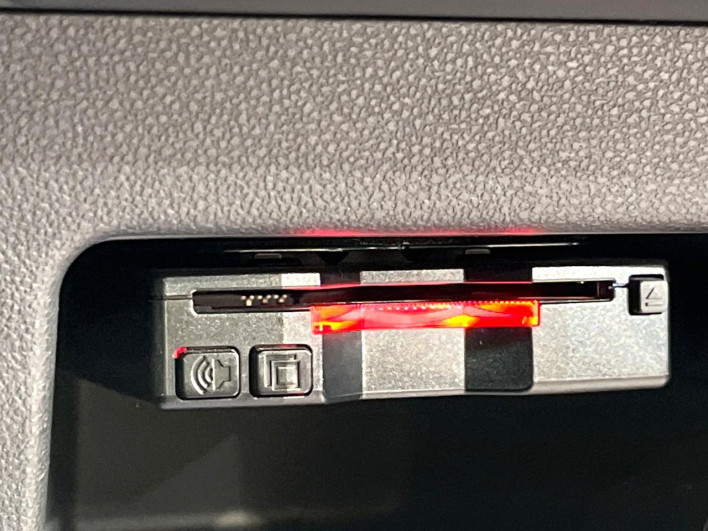 2017 Daihatsu Wake DBA-LA700S (UW-6a32109c62ab1)[28]