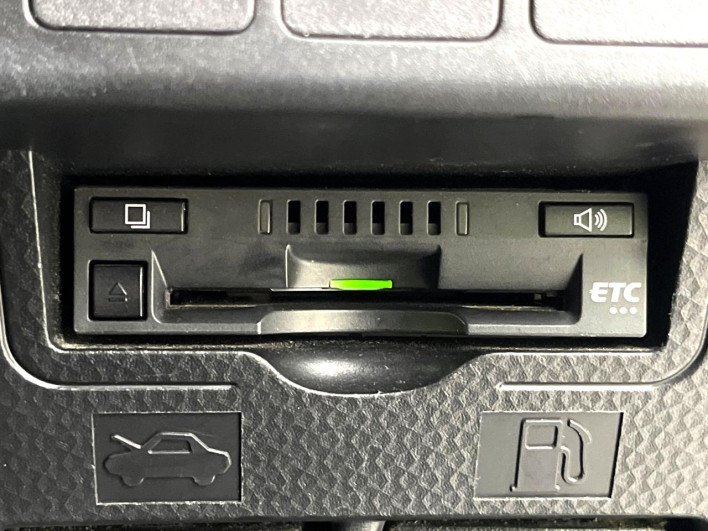 2017 Toyota Roomy DBA-M900A (UW-6a3210ab0ea11)[11]
