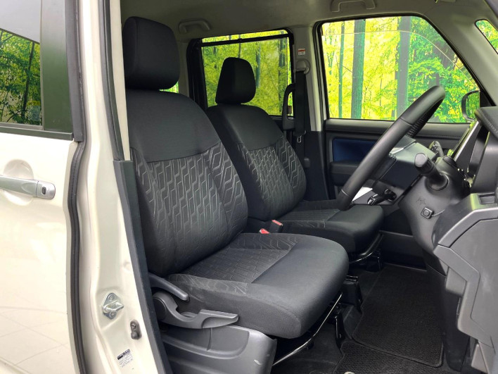 2017 Toyota Roomy DBA-M900A (UW-6a3210ab0ea11)[26]