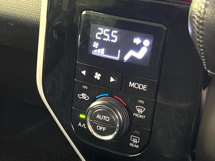 2017 Toyota Roomy DBA-M900A (UW-6a3210ab0ea11)[23]