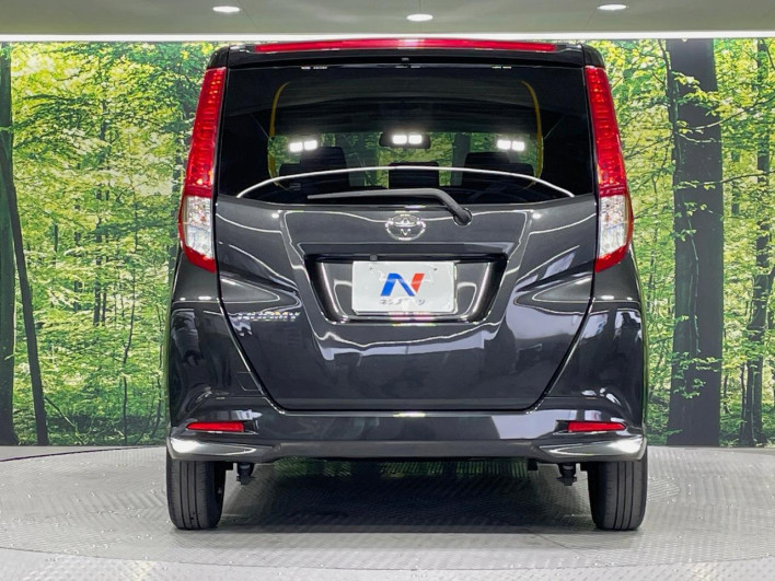 2018 Toyota Roomy DBA-M900A (UW-6a3210abe9471)[17]