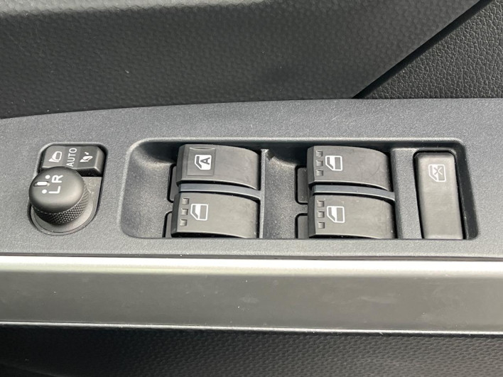 2019 Toyota Roomy DBA-M900A (UW-6a3210ae4b144)[24]