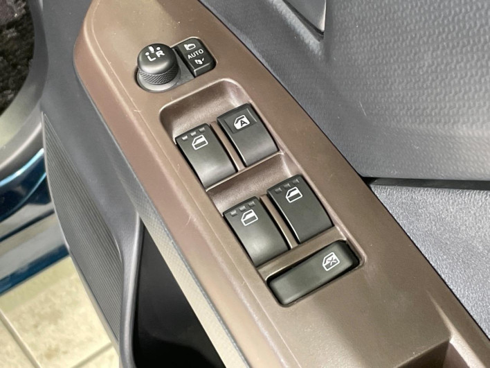 2019 Toyota Roomy DBA-M900A (UW-6a3210b01a291)[21]