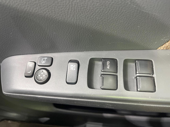 2011 Nissan Moco DBA-MG33S (UW-6a3210cb259dd)[6]