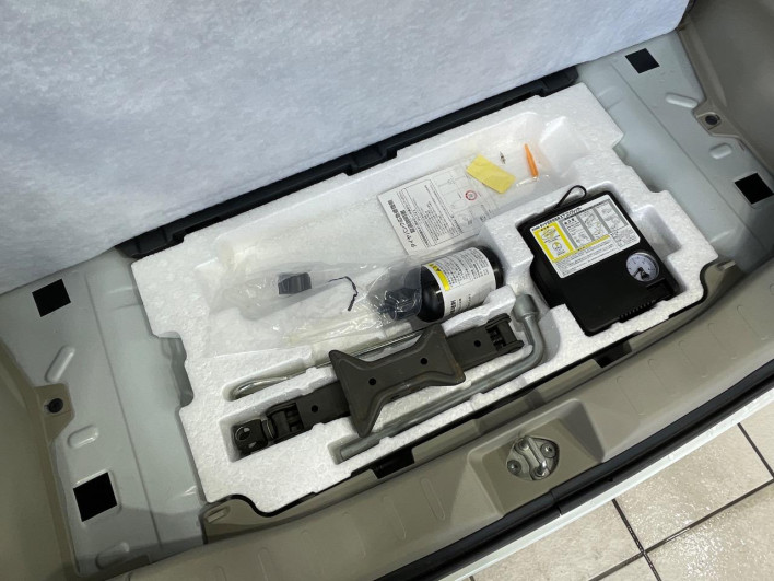 2013 Suzuki Spacia DBA-MK32S (UW-6a3210d288107)[17]