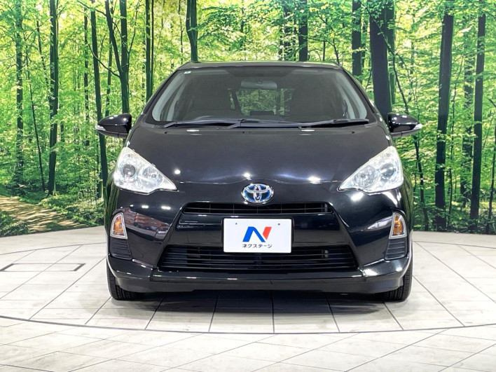2012 Toyota Aqua DAA-NHP10 (UW-6a32112fc22be)[13]