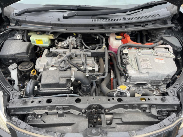 2014 Toyota Aqua DAA-NHP10 (UW-6a3211372352e)[20]