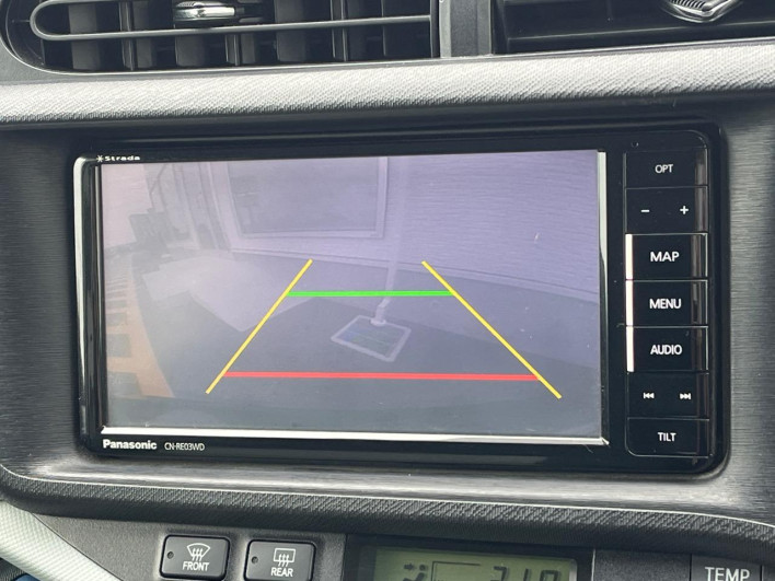 2014 Toyota Aqua DAA-NHP10 (UW-6a3211372352e)[19]